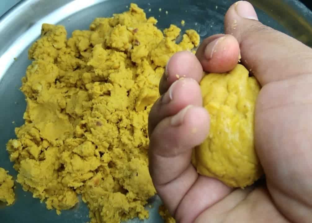 How to make Besan Ladoo