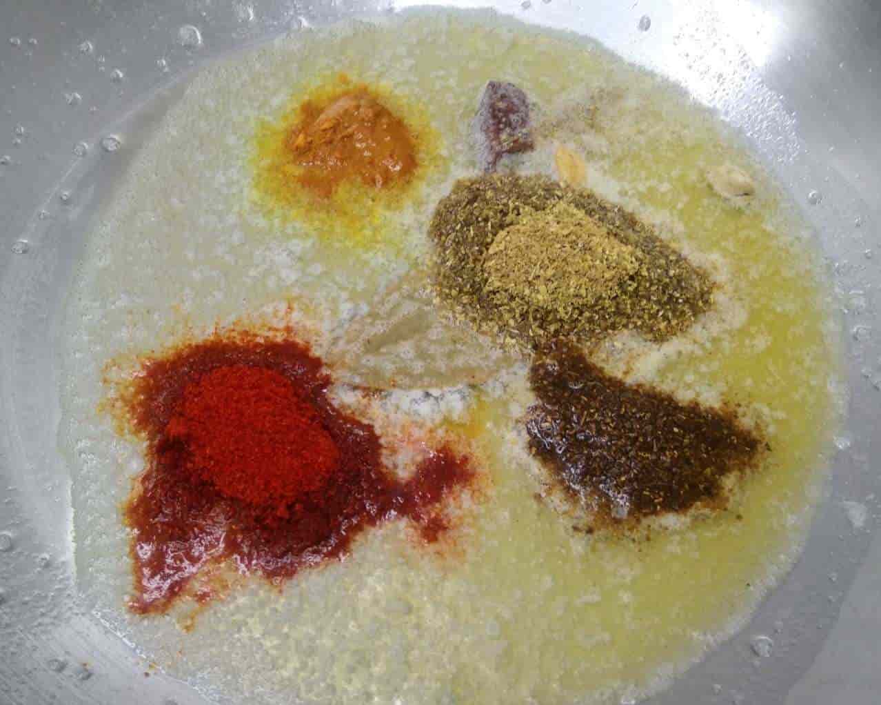 How to make Paneer Butter Masala or Paneer Makhani