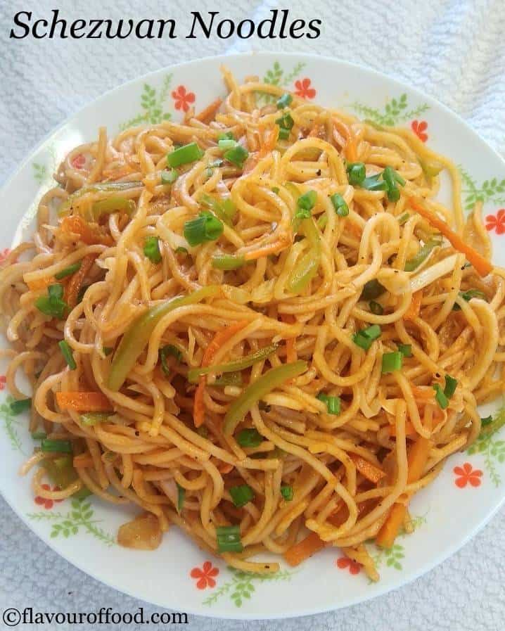 Schezwan Noodles Recipe | Veg Schezwan Noodles | How to make Schezwan Noodles