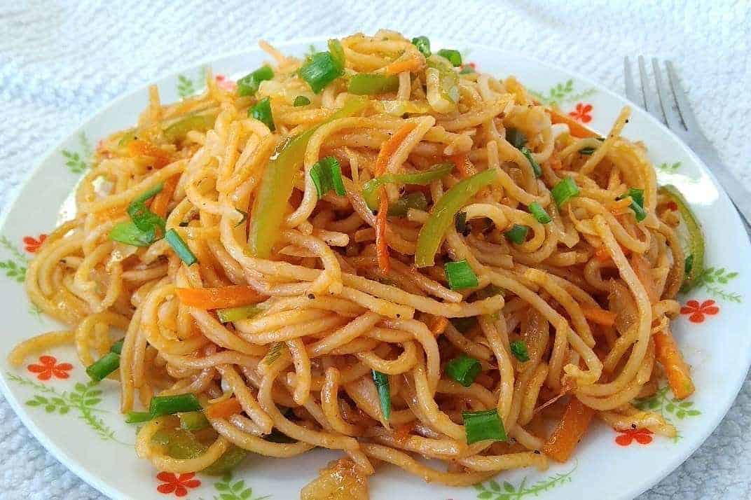 Schezwan Noodles Recipe | Veg Schezwan Noodles | How to make Schezwan Noodles