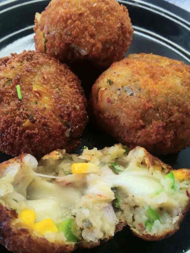 Dominos Cheese Dip Flavour of Food