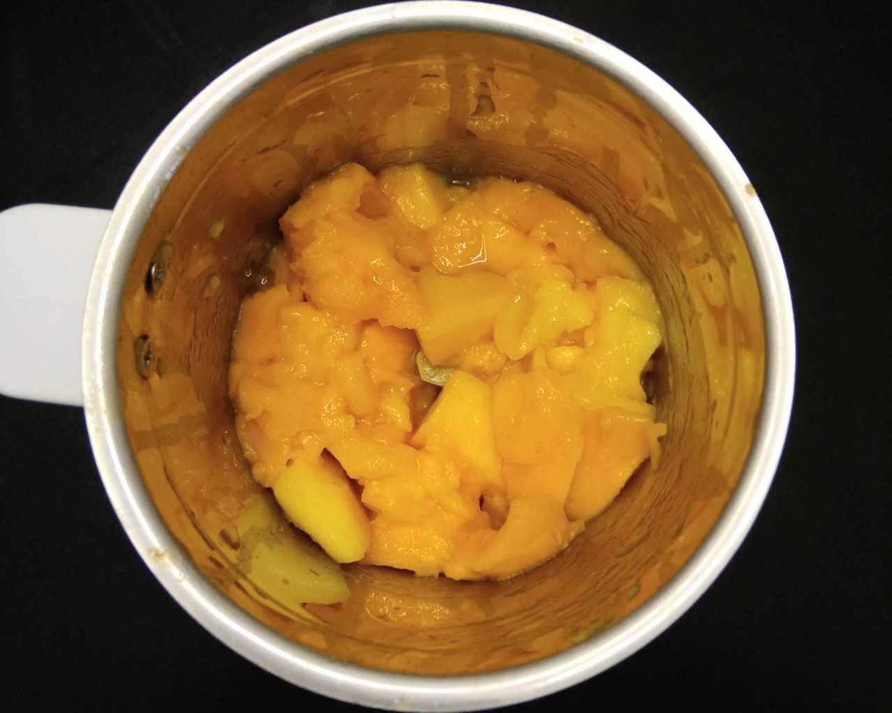 How to make a Mango-Cornflour Mixture