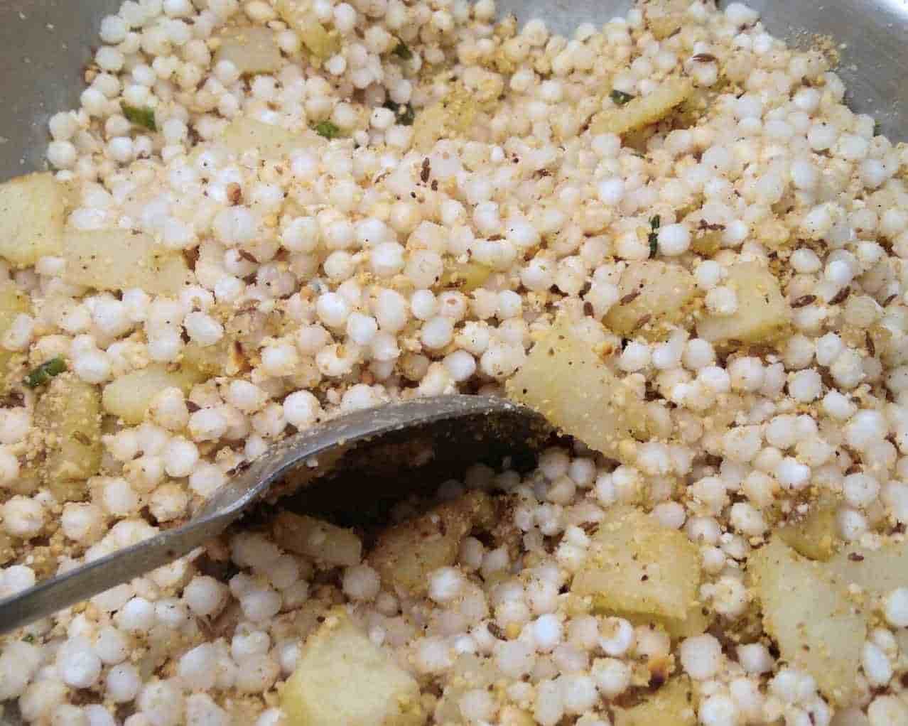 How to make Sabudana Khichdi