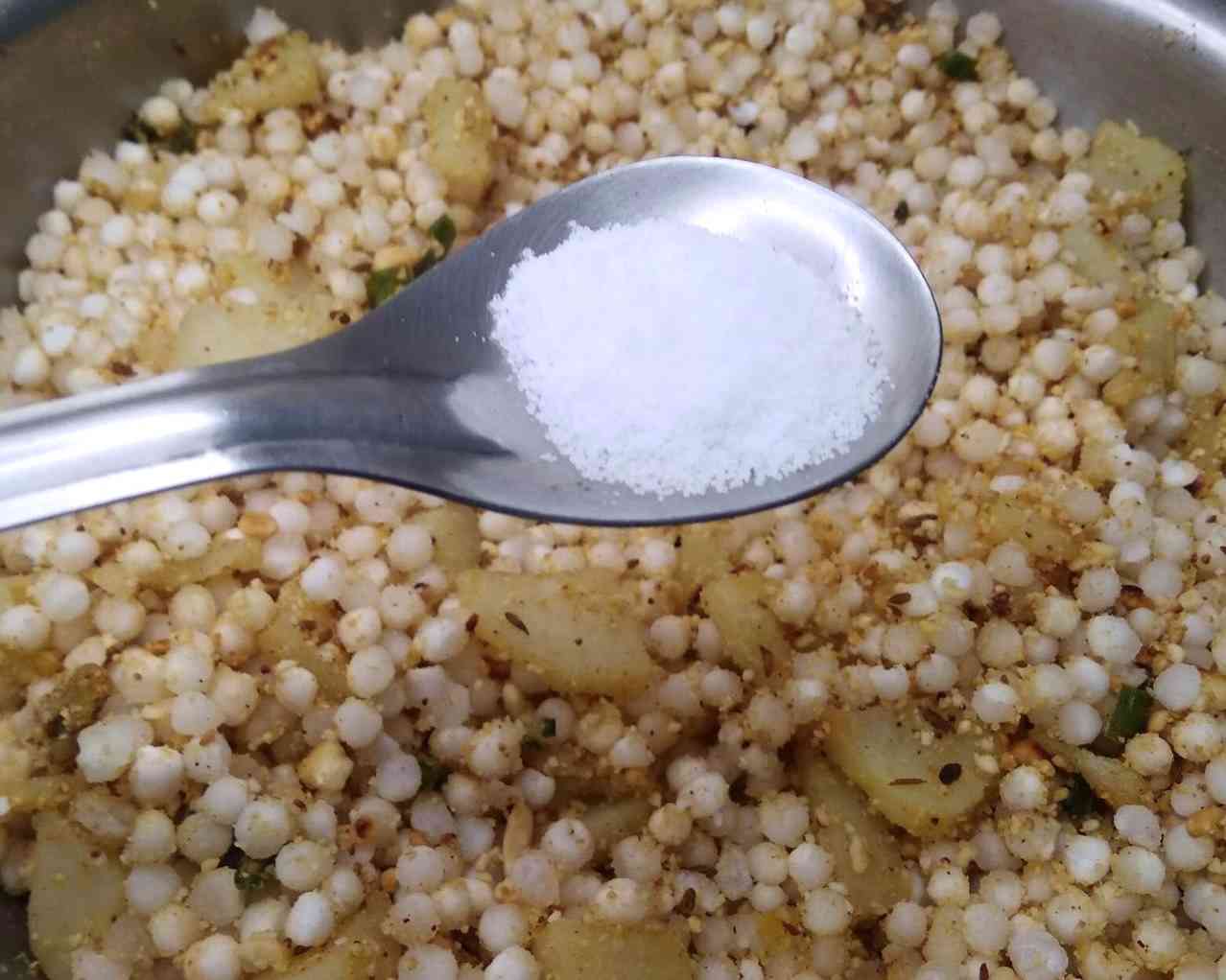 How to make Sabudana Khichdi