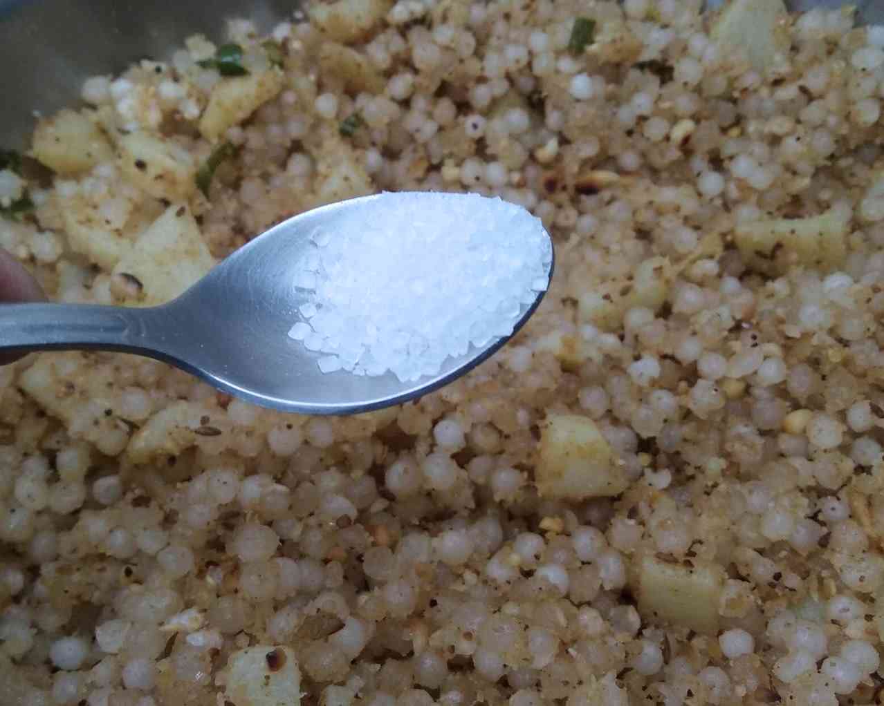 How to make Sabudana Khichdi